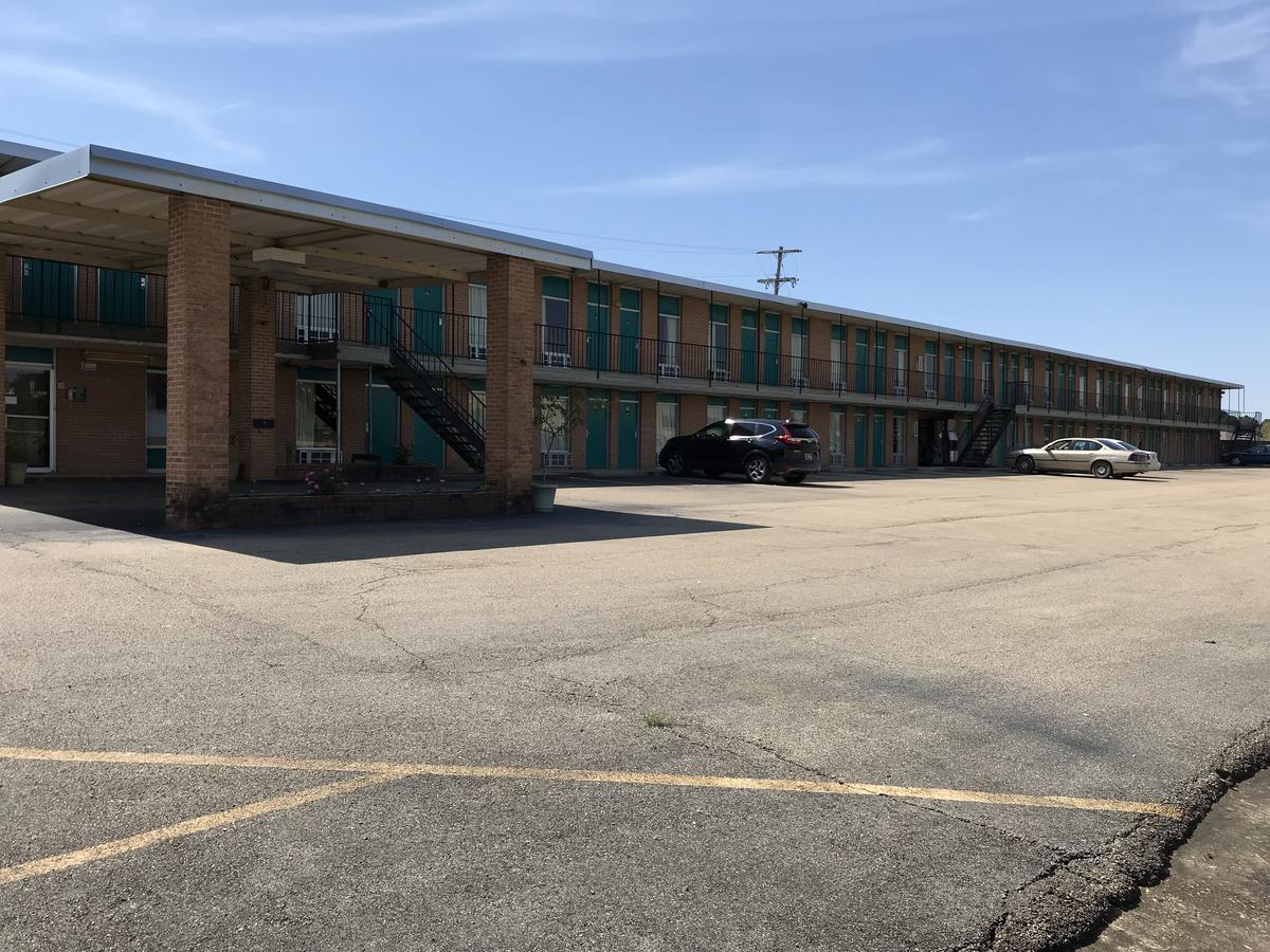 Express Inn New Albany Exterior photo